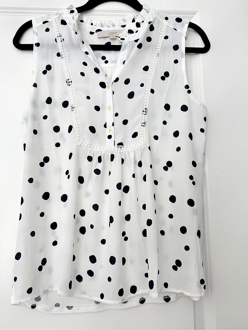 LOFT Polka Dot Blouse in White & Navy Size Small